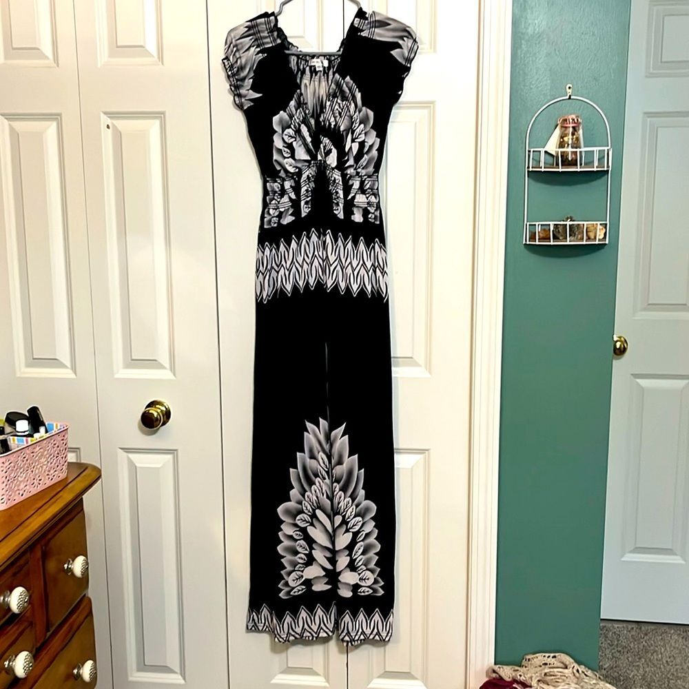 Miroa Black White Flowy Stretchy Maxi Dress Women's Medium Fairy Whimsygoth